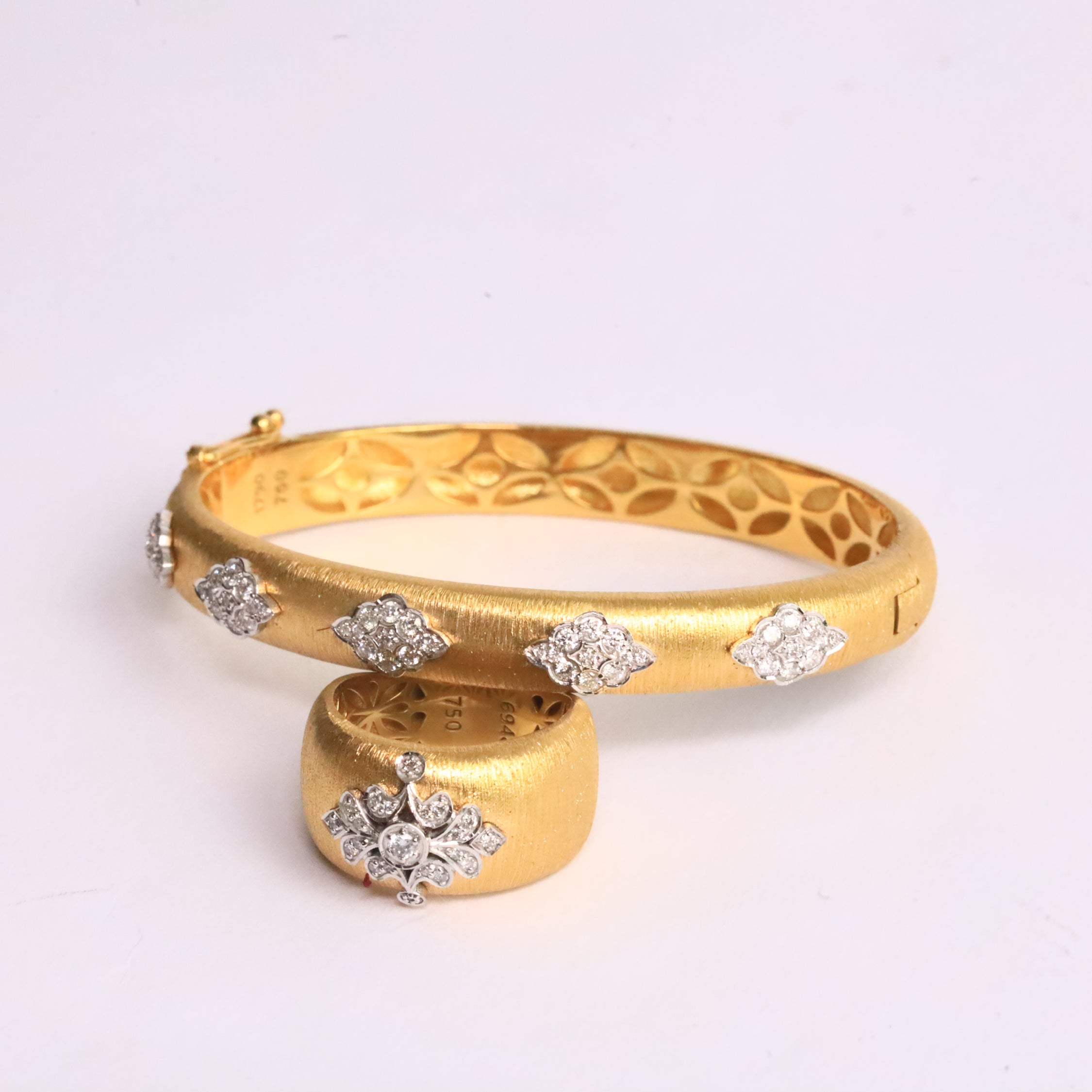 Linea Satin Diamond Ring