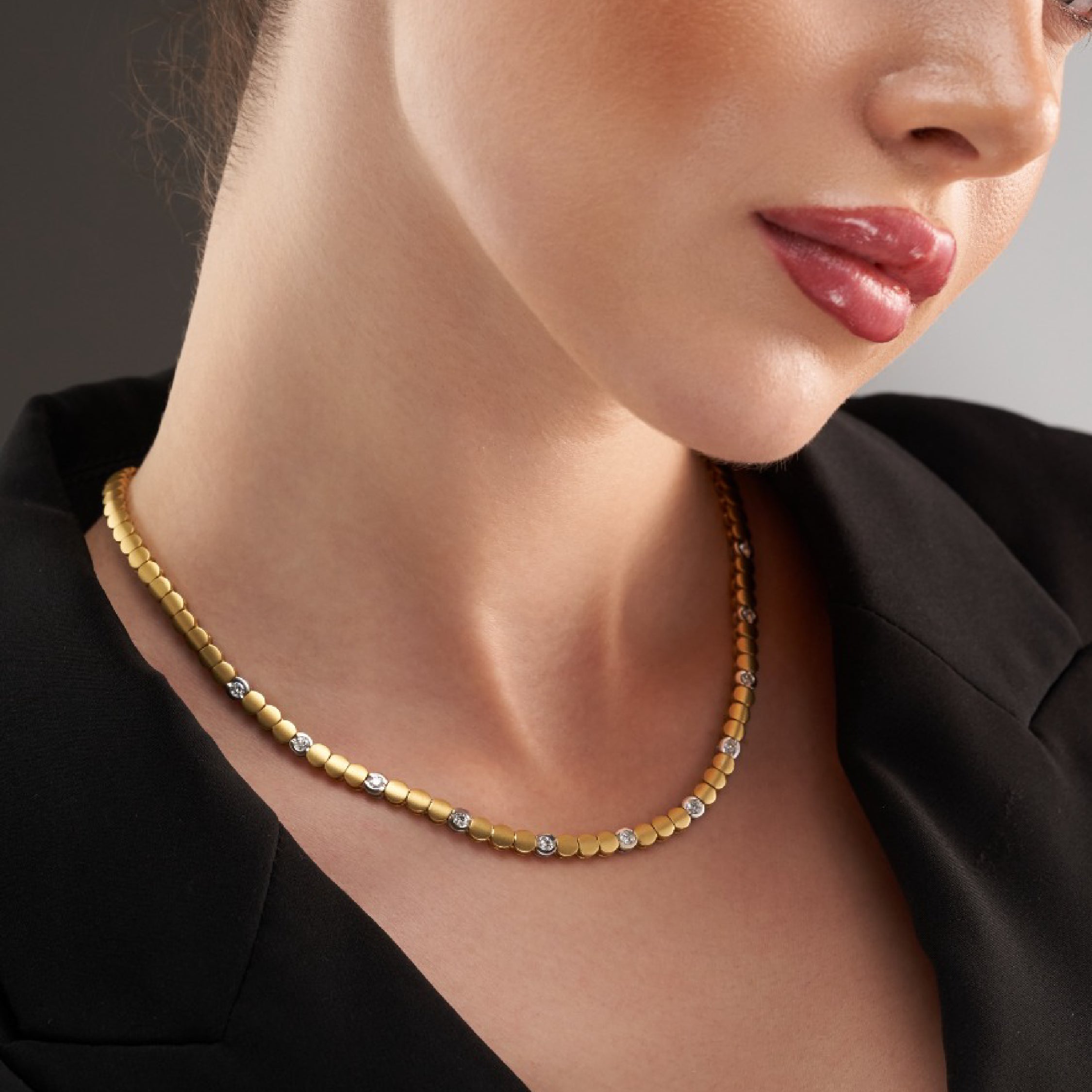 Eterna Classic Diamond Necklace