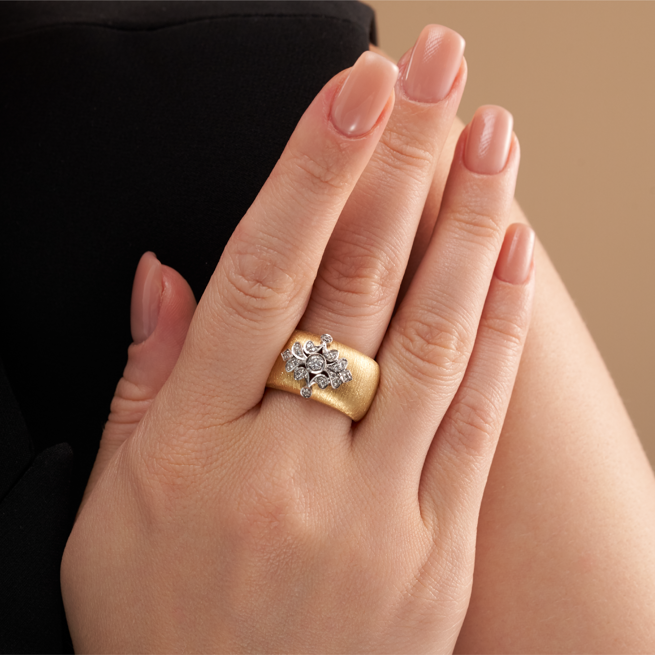 Linea Satin Diamond Ring