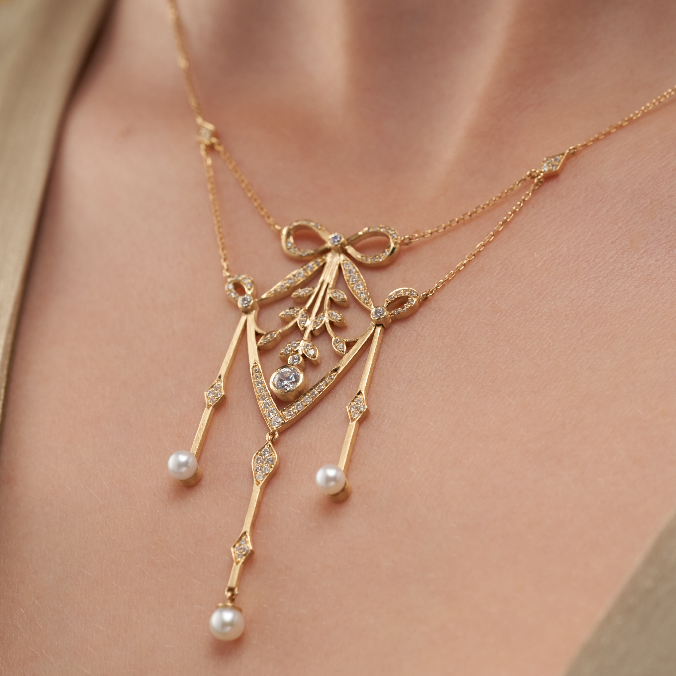 Lunaria Pearl Diamond Necklace